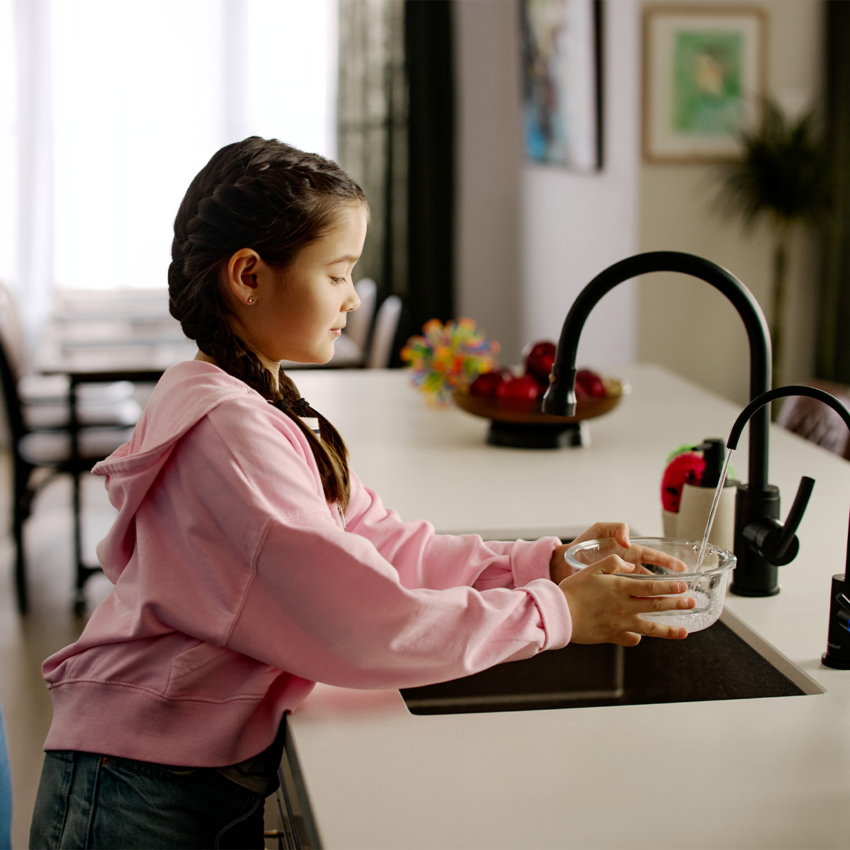 Un verre d’eau dans un moment du quotidien
